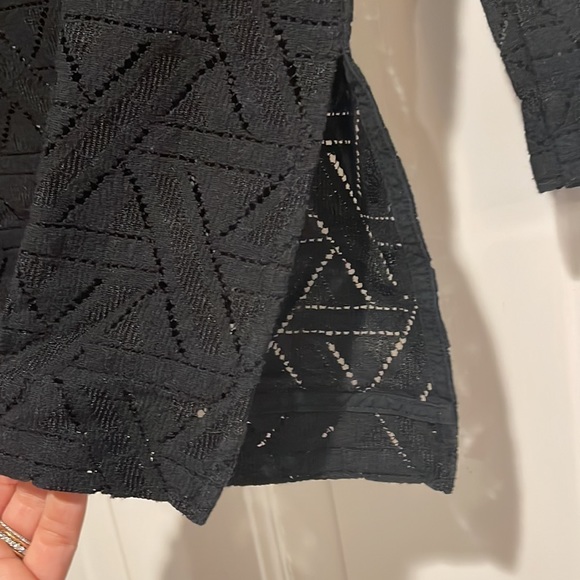 Banana Republic womens black top - Picture 8 of 8